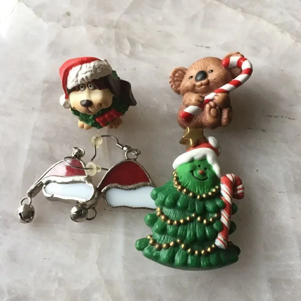 CUTE CHRISTMAS Earrings, 2 Pins & a Puppy!